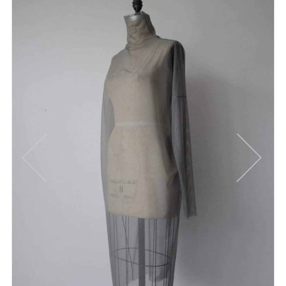 Hoi Bo grey mesh tunic